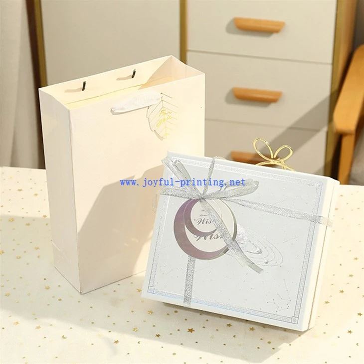 Gift Box Custom Heaven And Earth Lid Rectangular Gusset Box